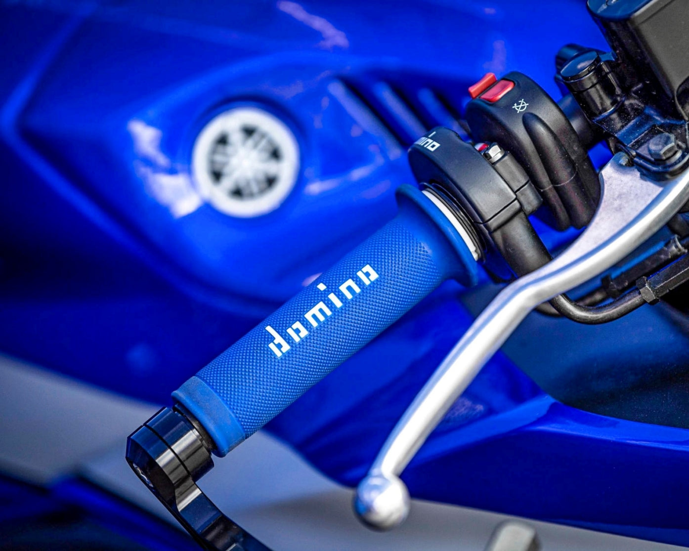 Domino A010 Racing Grip – Goma de agarre en muchos colores 