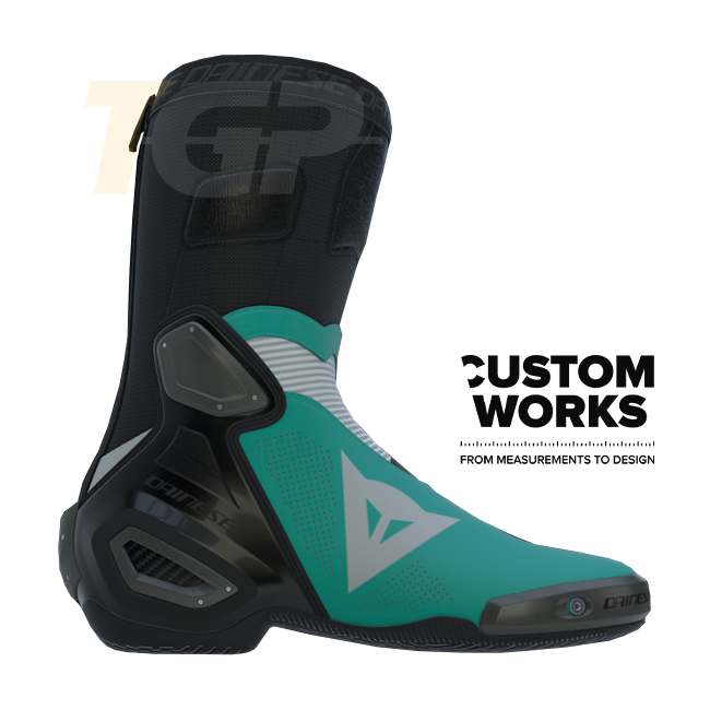 Botas de moto de carreras y carretera Dainese Axial 2 Air | Hombre | Azul Mar de Cerdeña / Blanco | Custom Works 