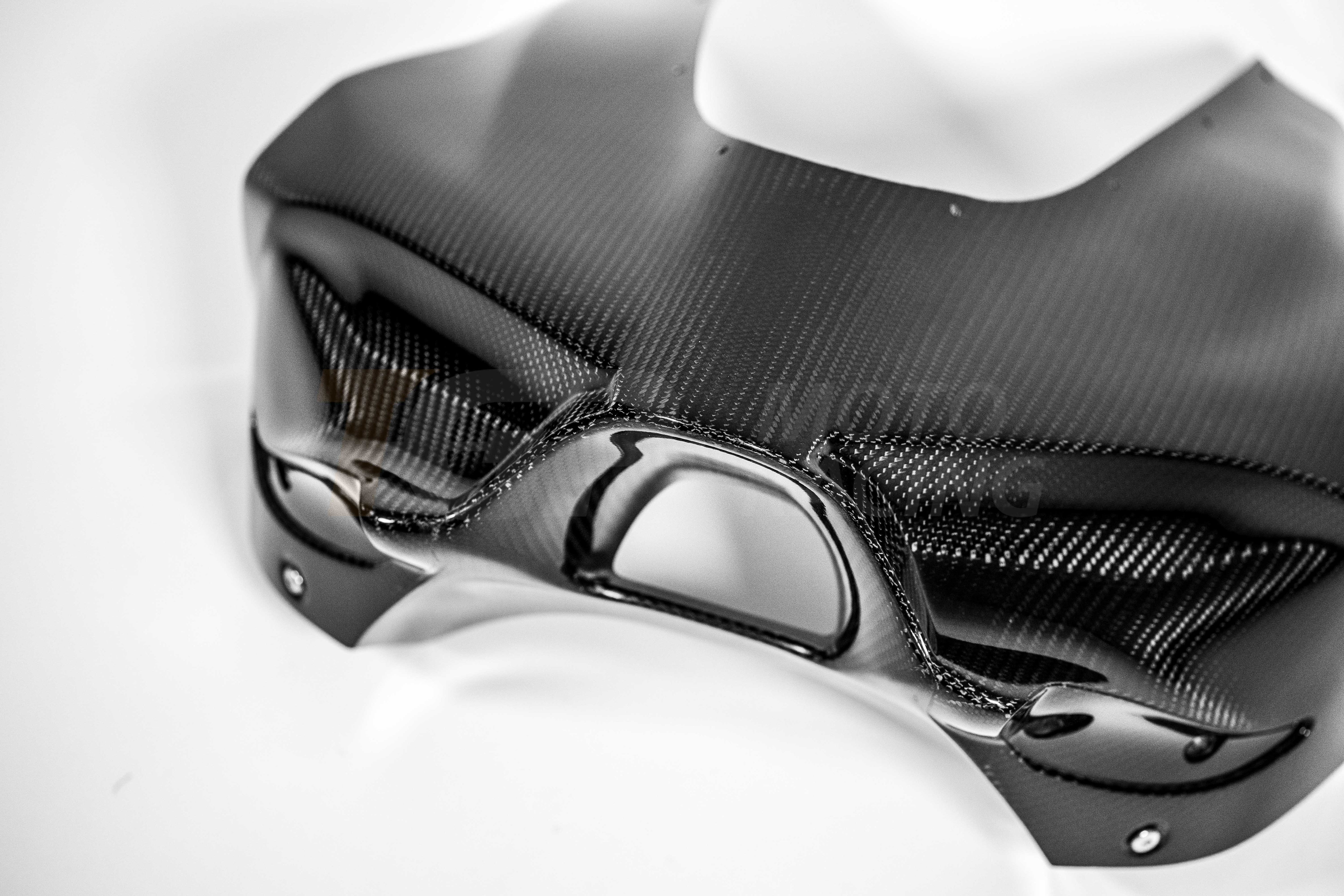 Carenado delantero 200 g de carbono AP Carbon Line para Ducati Panigale V4 R (2026) 