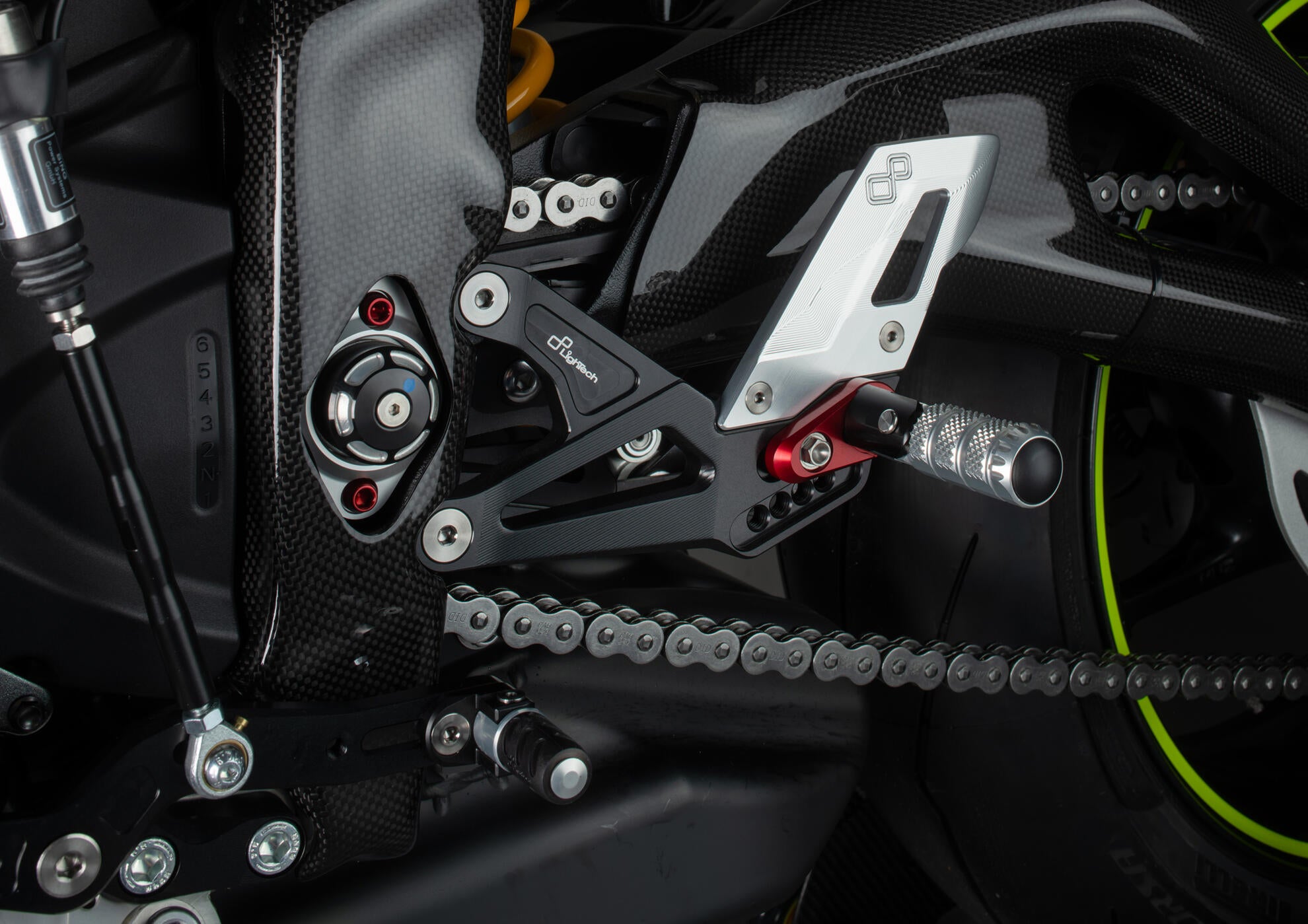 Sistema de frenos R LighTech Triumph Street Triple 765 S / R / RS (17-25) FTRTR005R 