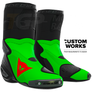 Botas de motocicleta de carreras y calle Dainese Axial 2 Air Racing y Franco Morbidelli Replica 2026 | Hombre | Verde Flúor / Rojo Flúor | Custom Works 
