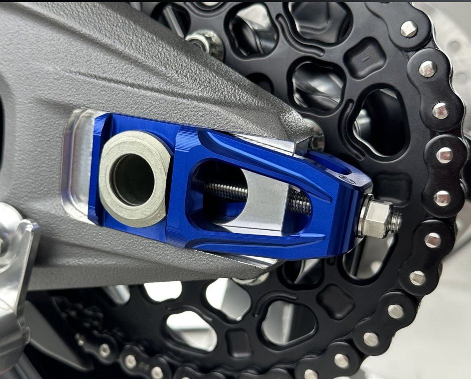 Kit de tensores de cadena con soporte de pinza de freno y Brembo P2-24 64mm X206001 Motocorse Ducati Panigale V4/S (2025) 