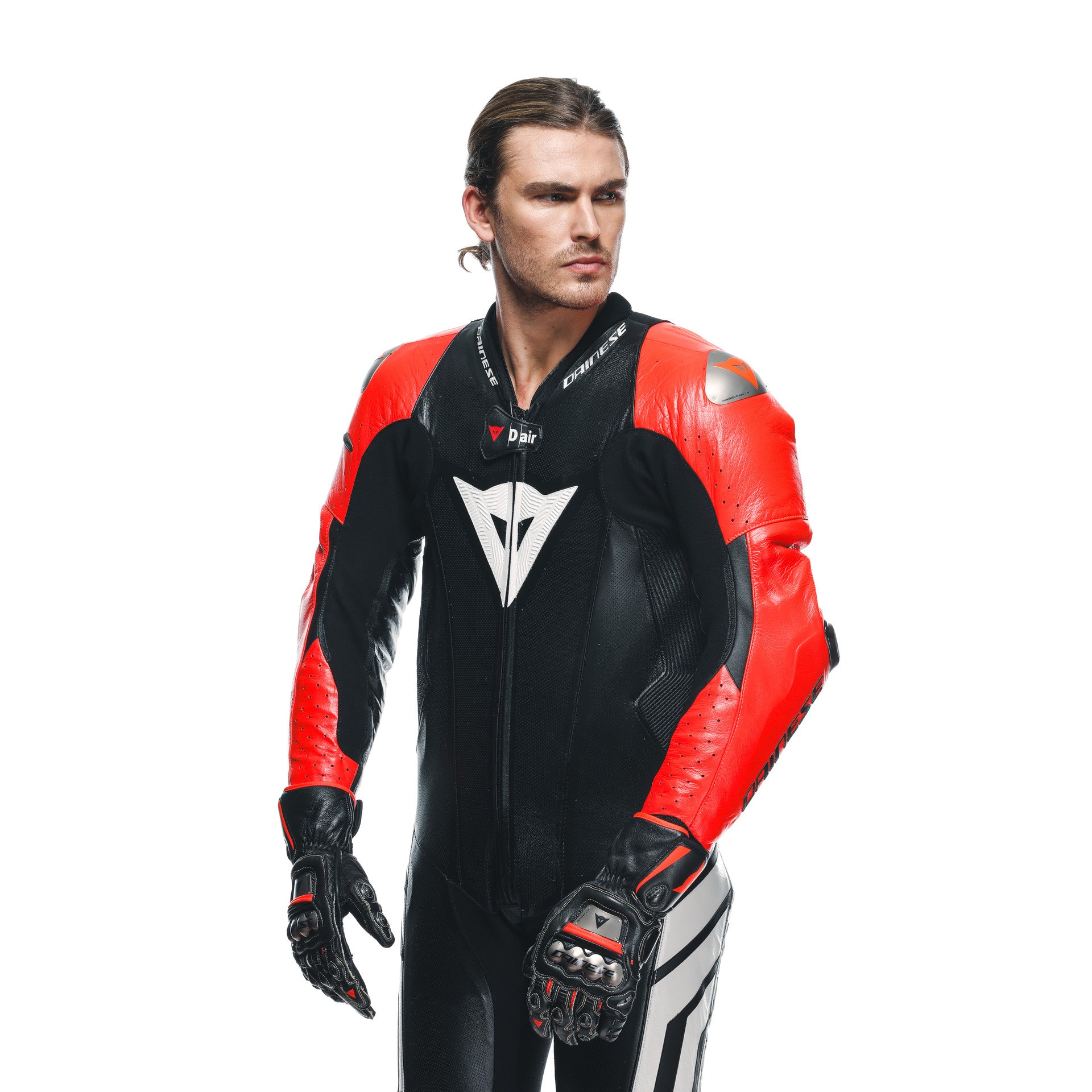 Dainese Mugello 3 D-AIR® Mono de cuero con airbag perforado – Traje de carrera | Hombre | Negro/Rojo 