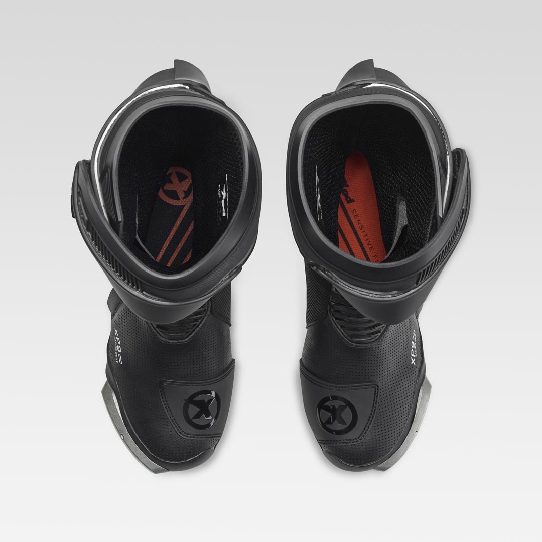 XPD XP9-S AIR bota de moto de carreras y calle perforada | Hombre | Blanco/Negro 