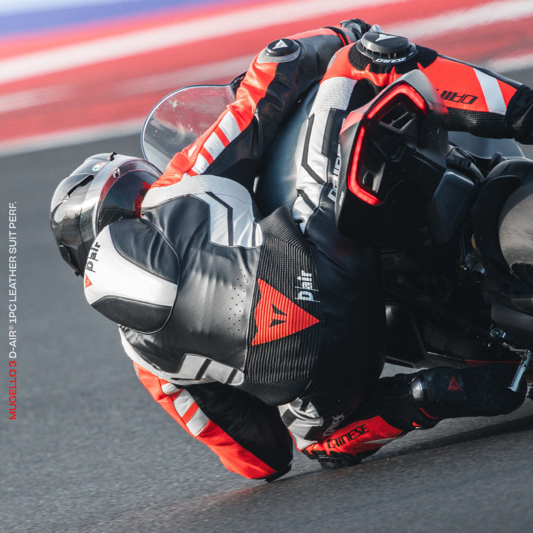Dainese Mugello 3 D-AIR® Mono de cuero con airbag perforado – Traje de carrera | Hombre | Negro/Rojo 