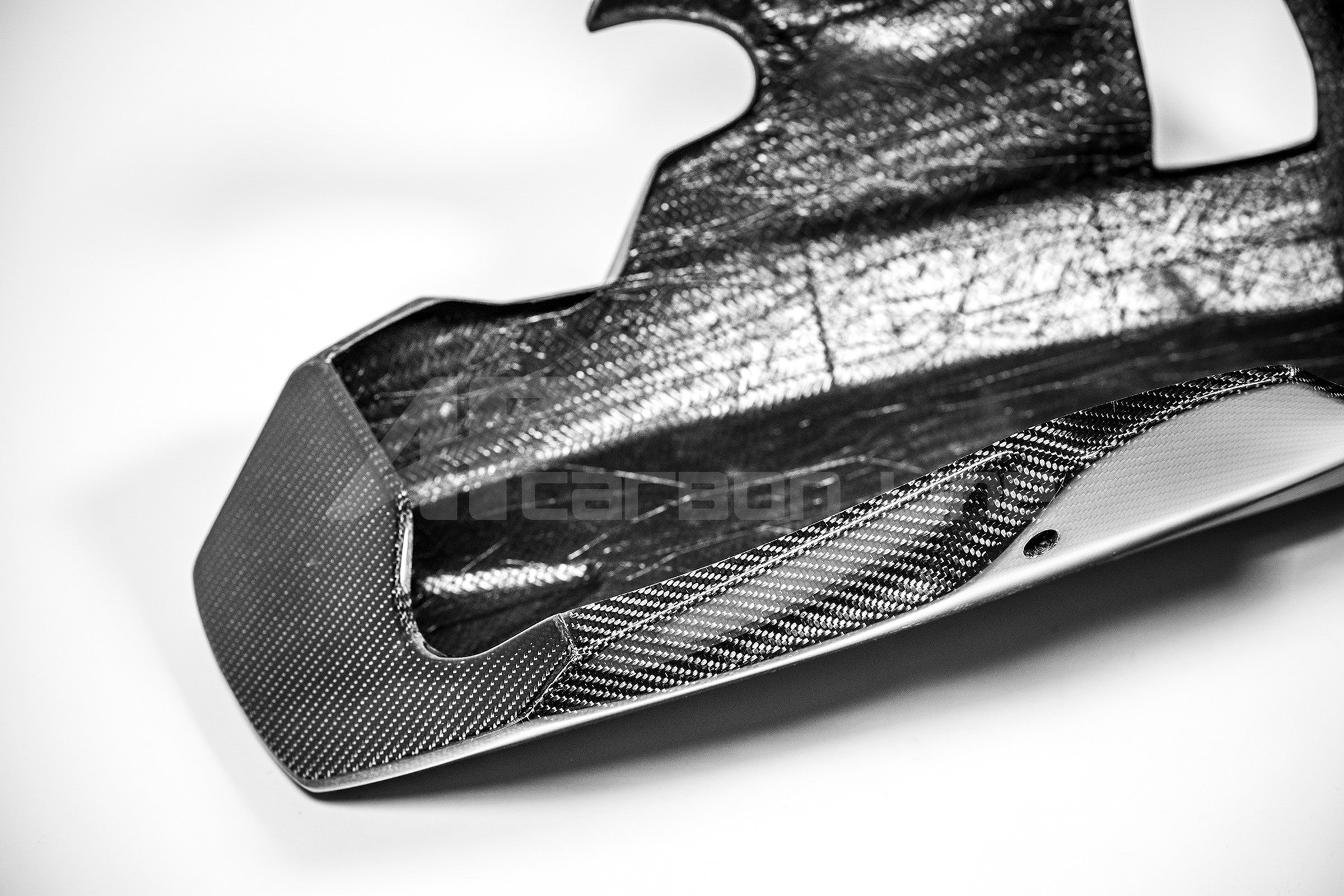 Spoiler de bicho 200g AP Carbon Line Yamaha YZF-R1/M RN65 (20-25) 