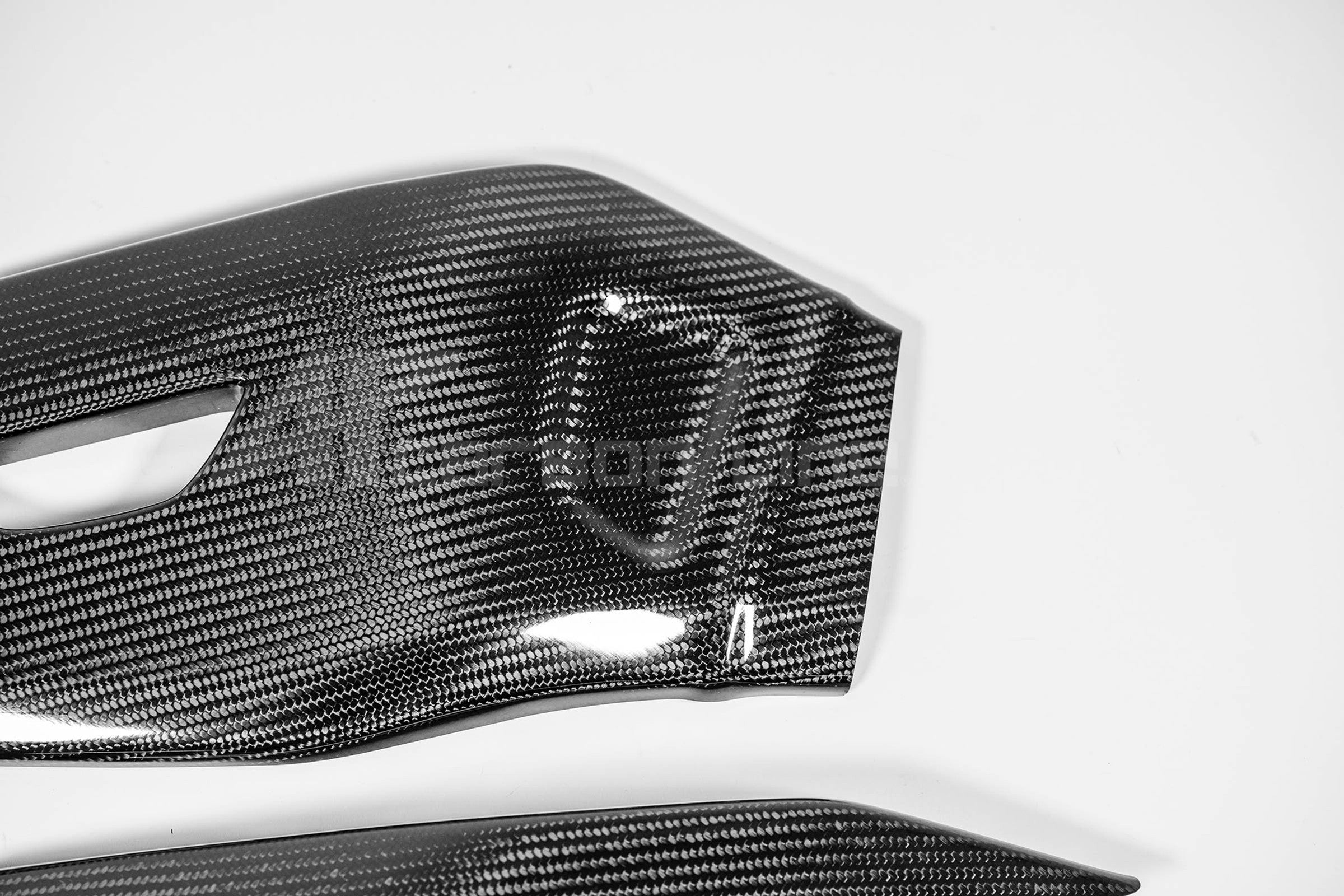 Cubrebasculantes 200 g AP Carbon Line Yamaha YZF-R1/M RN32, RN49 y RN65 (15-26) 