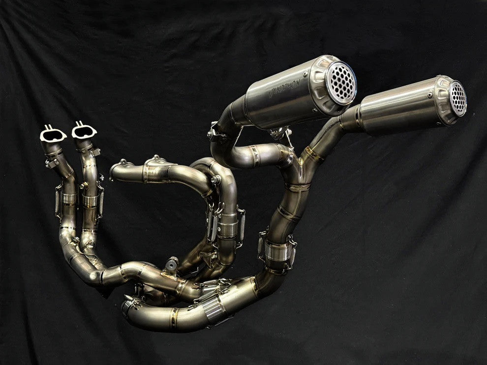 Ducati_Panigale_V4_High_Mount_Titanium_Exhaust_Naked-1.jpg
