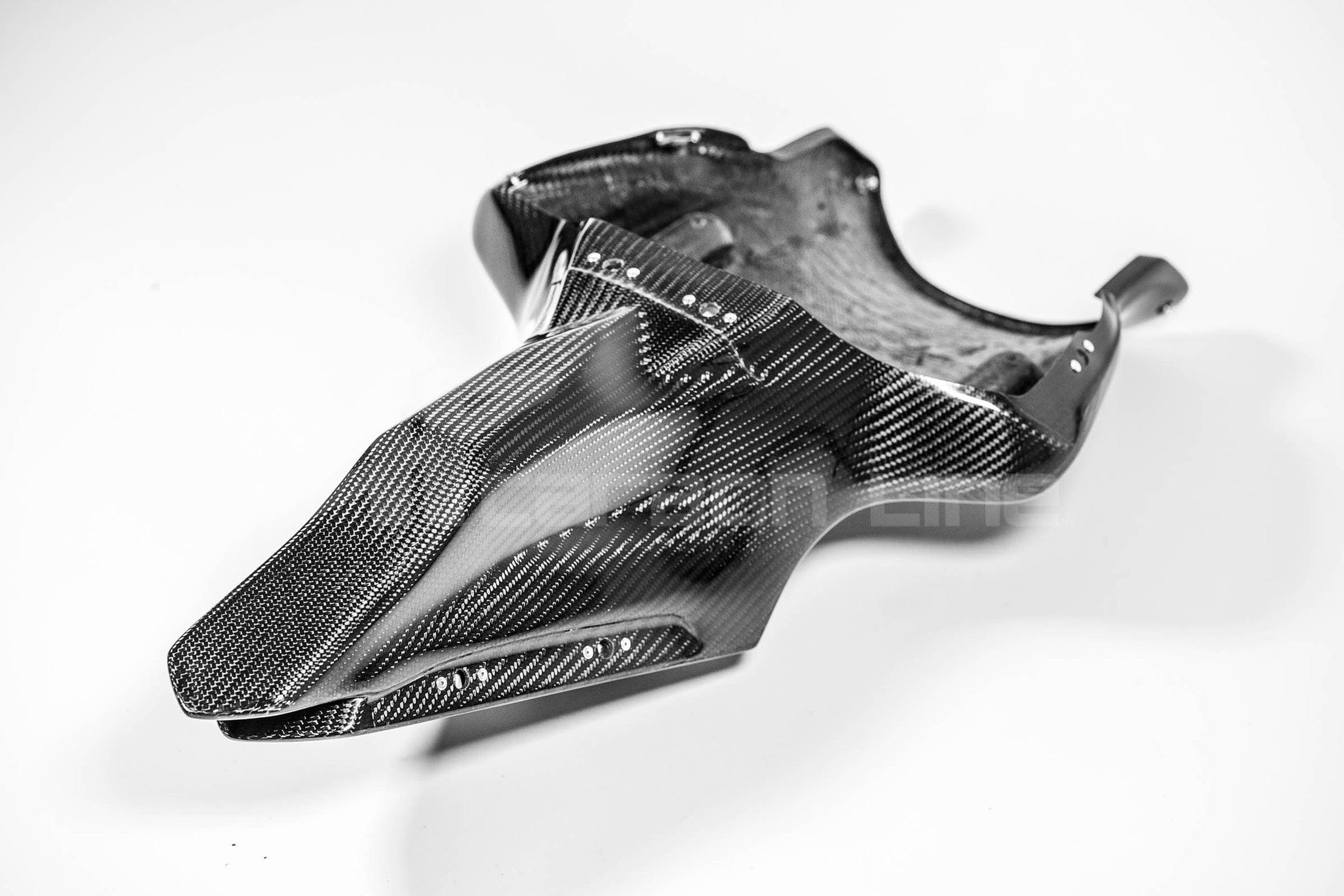 Carénage trasero 200g AP Carbon Line Yamaha YZF-R1/M RN65 (20-25) 